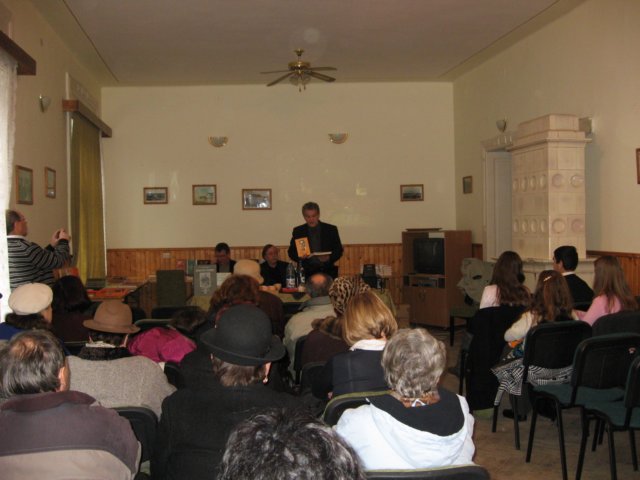 karcsonyiknyvvsr2011006.jpg
