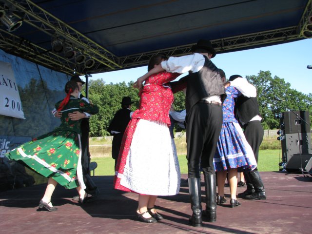 tovishat114.jpg