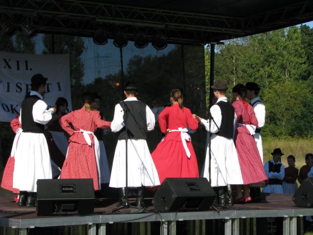 tovishat118.jpg
