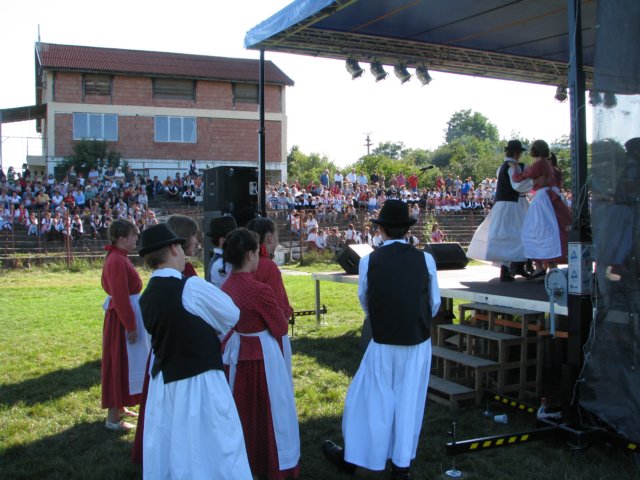 tovishat123.jpg