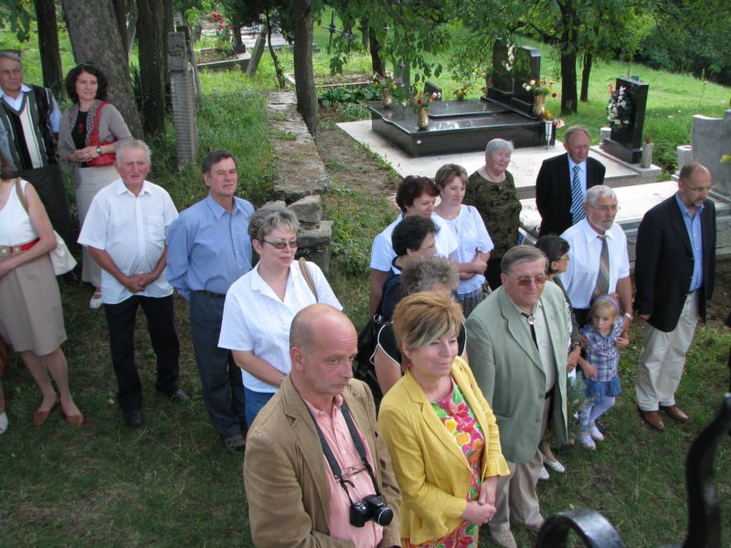 tovishat080.jpg