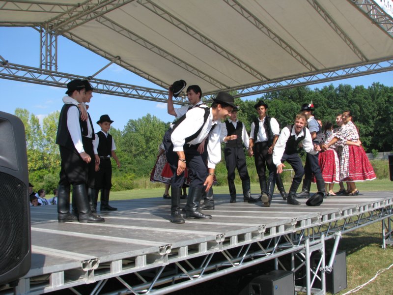 tovishat039.jpg