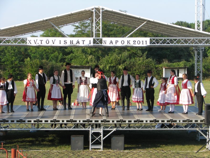 tovishat070.jpg